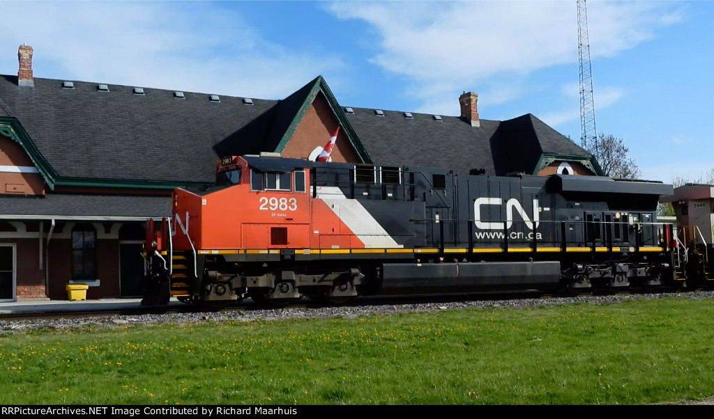 CN 2930